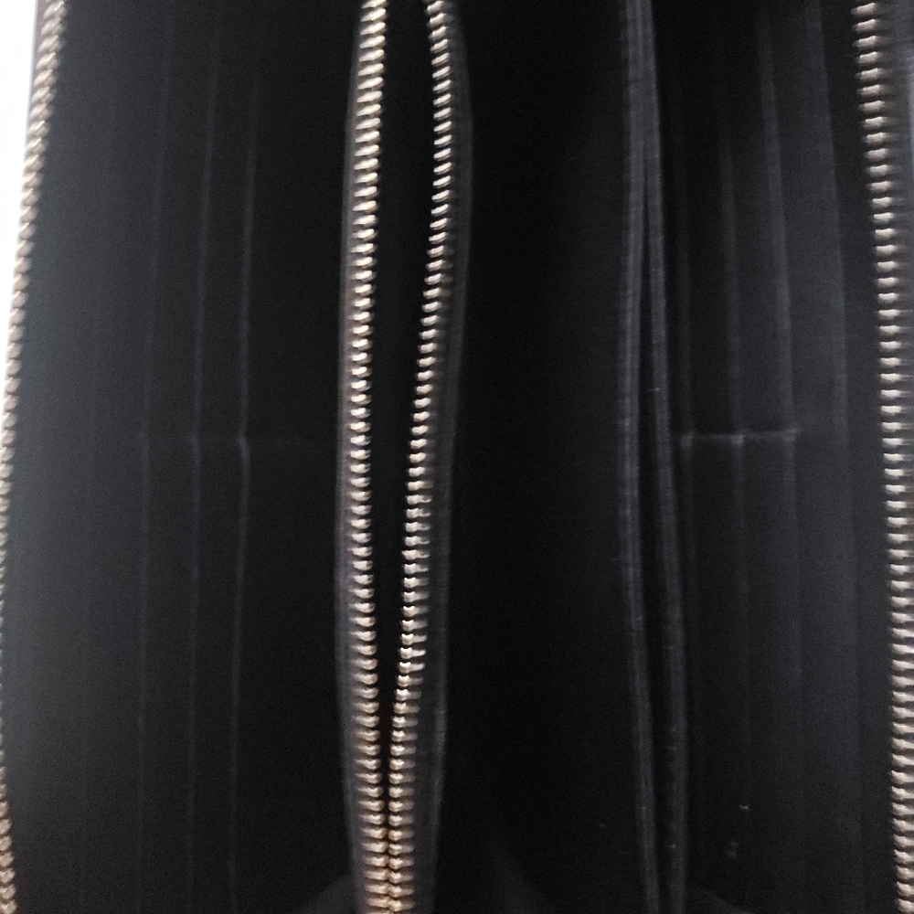 EUC Prada Zippy Wallet - Picture 8 of 11